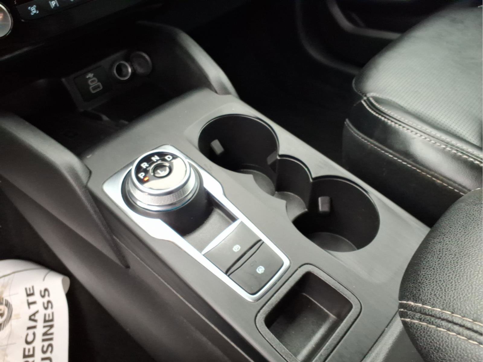 Used 2024 Ford Escape Platinum image 19