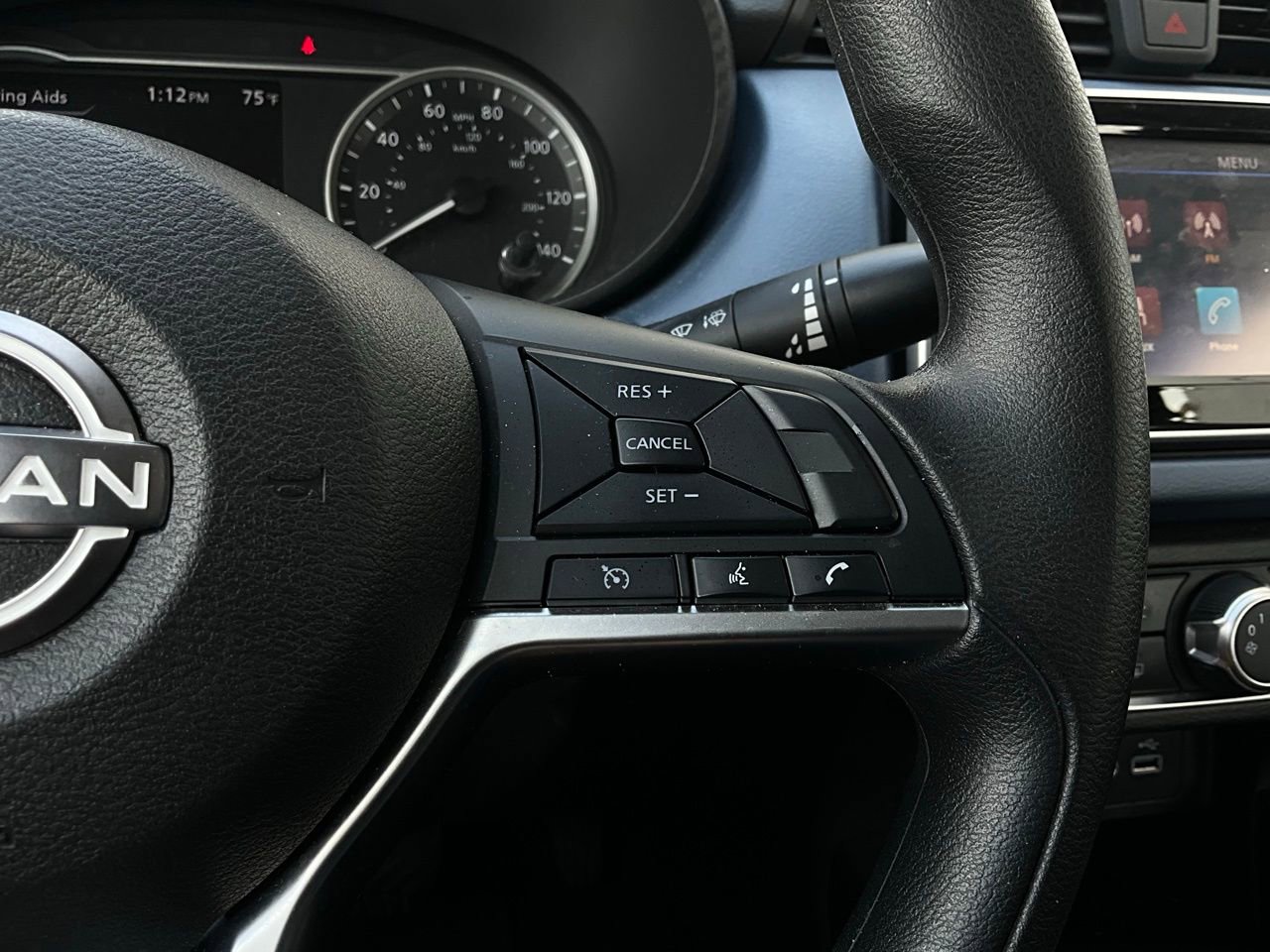 Used 2025 Nissan Versa SV image 30
