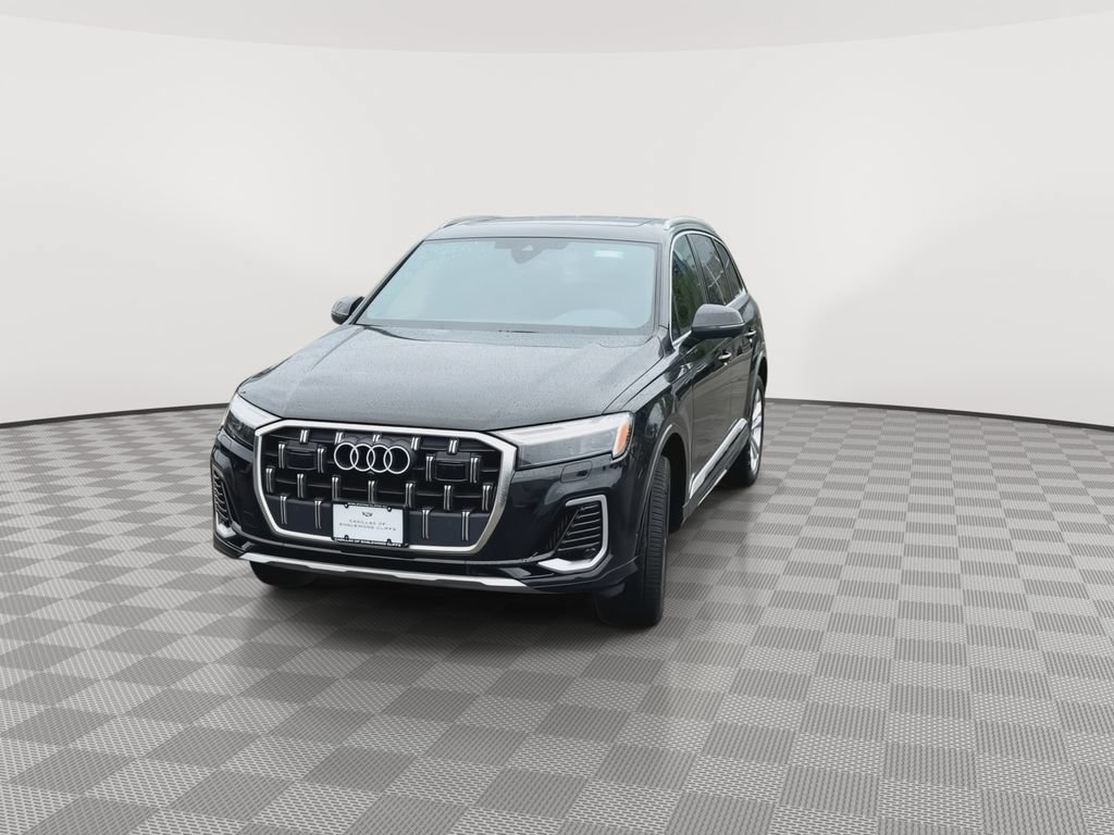 Used 2025 Audi Q7 3.0T Premium Plus AWD/4WD image 3