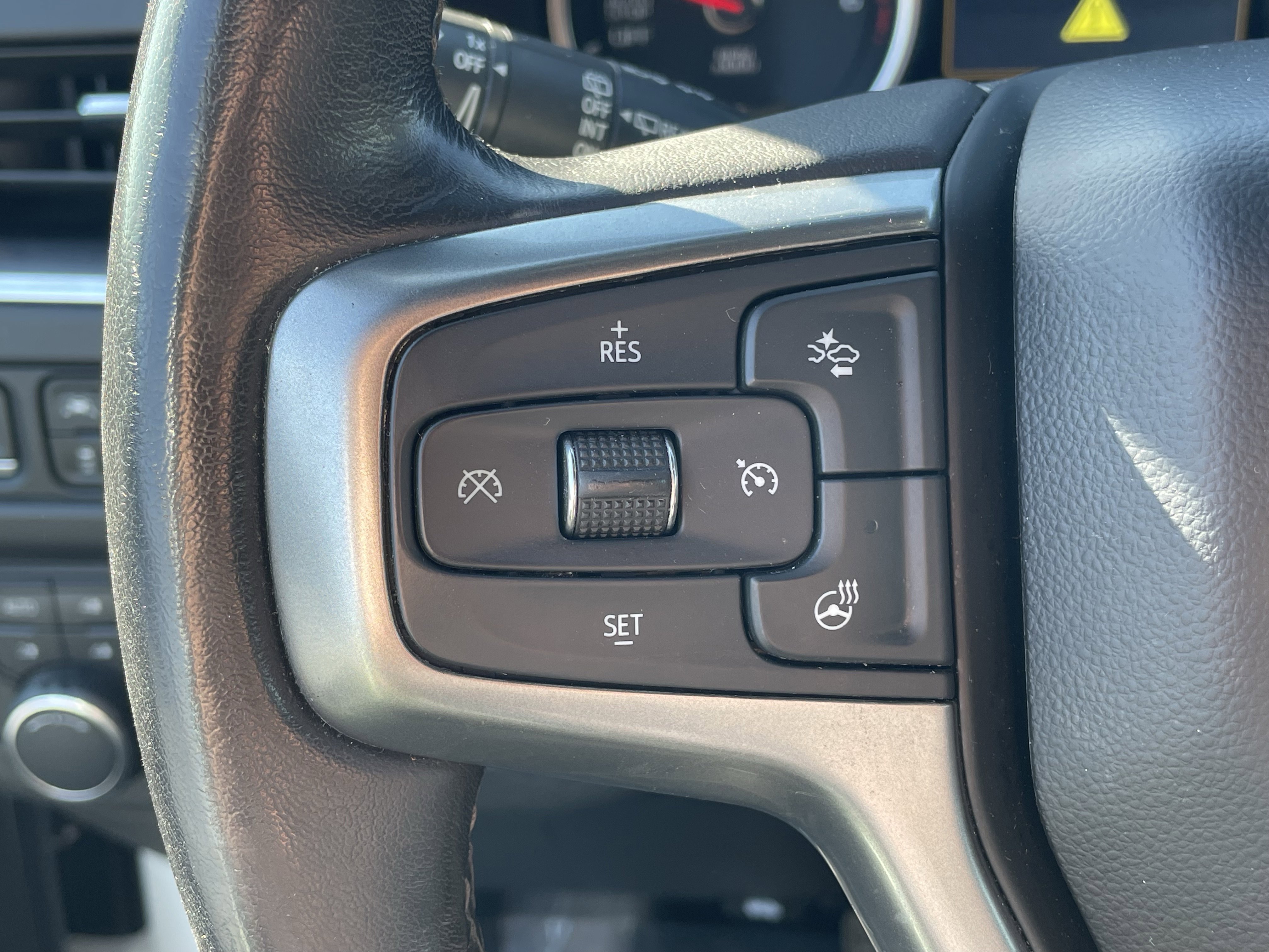 Used 2021 Chevrolet Suburban Premier image 41