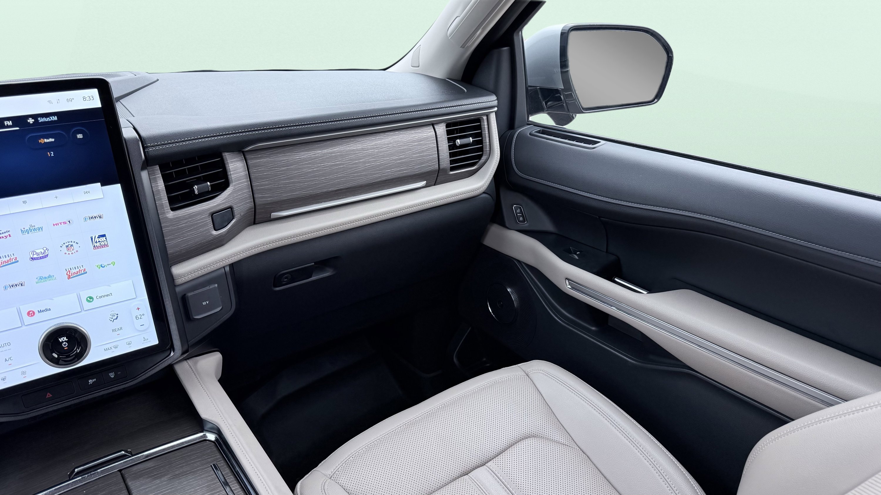 Used 2023 Ford Expedition Limited RWD image 63