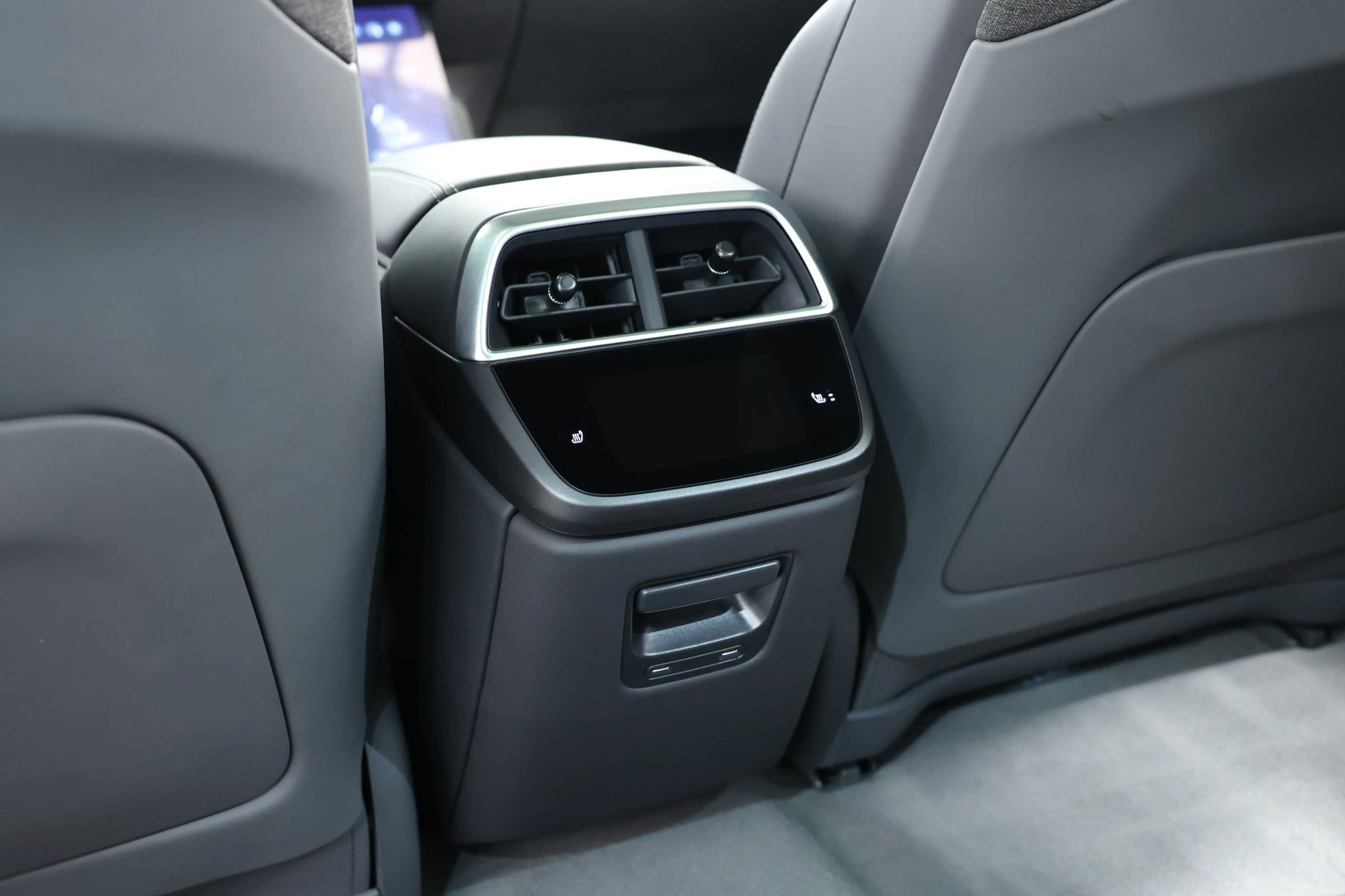 Used 2023 Lucid Air Grand Touring image 54