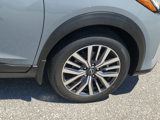 Used 2023 Nissan Kicks SV FWD image 6