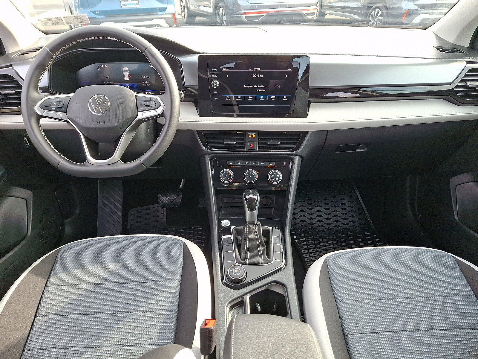 Certified 2025 Volkswagen Taos S AWD/4WD image 11