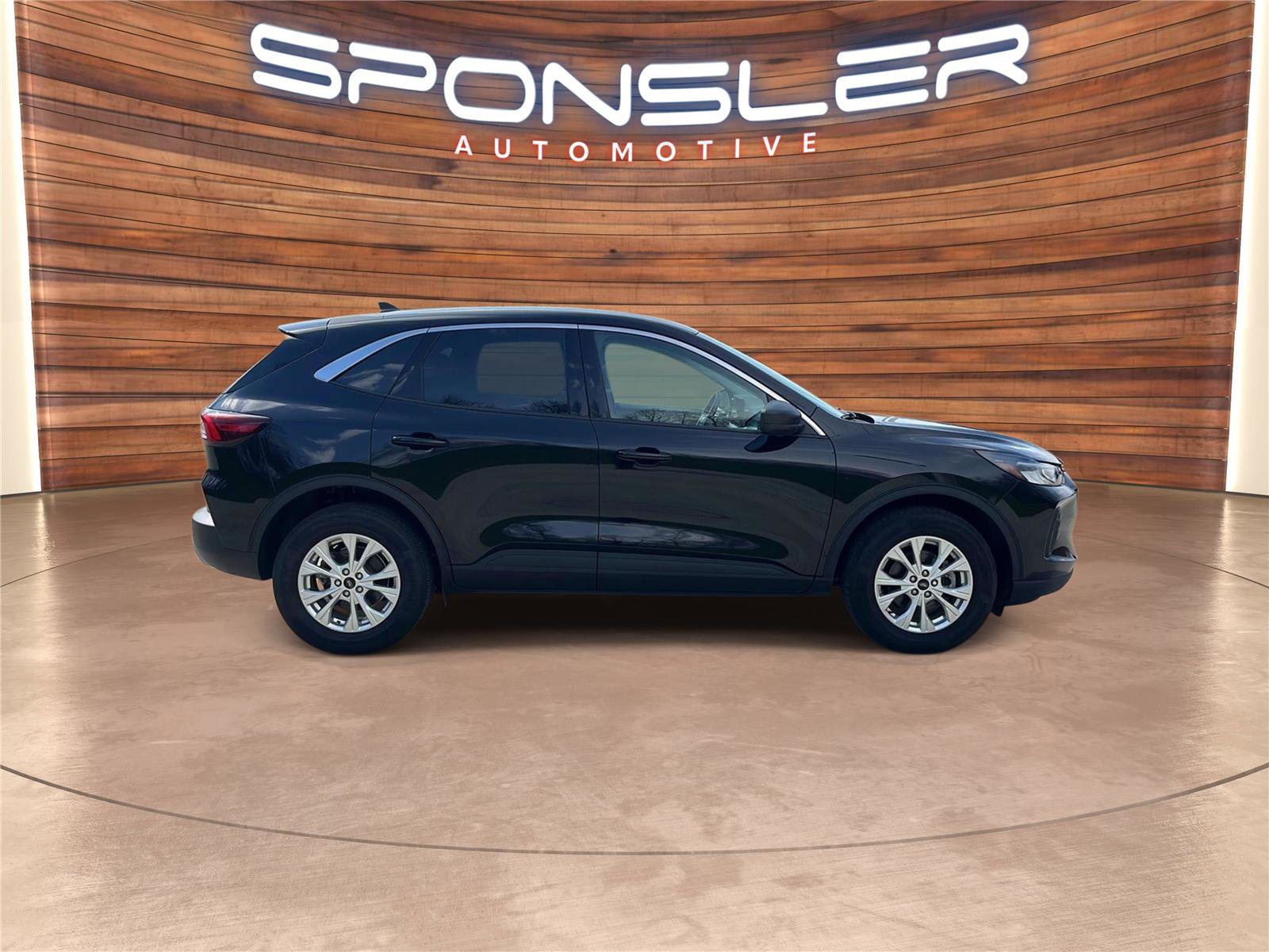 Used 2024 Ford Escape Active w/ Tech Pack #1 image 8