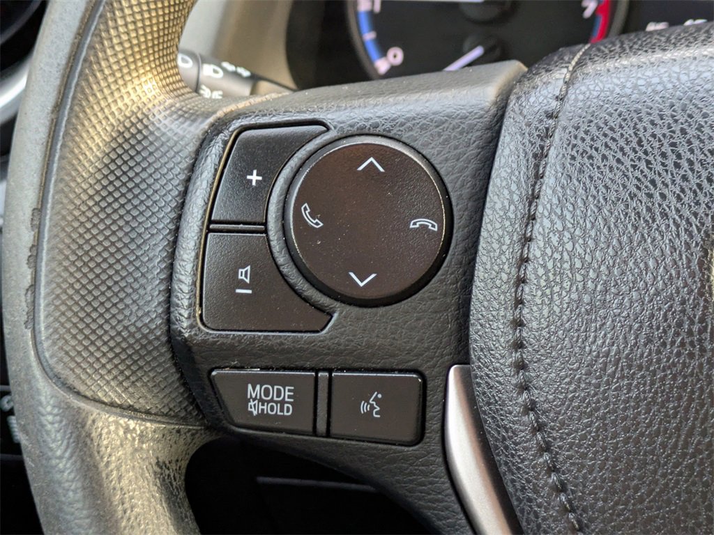 Used 2018 Toyota RAV4 LE image 26