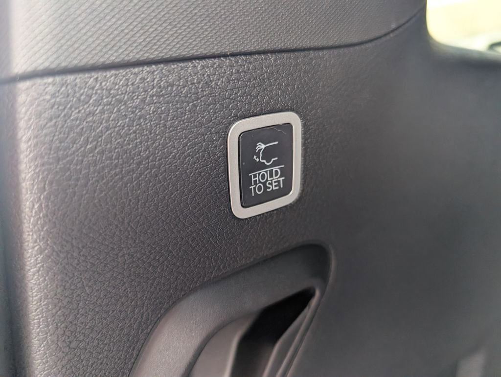 Used 2025 Jeep Wagoneer Series II w/ Convenience Group I image 26