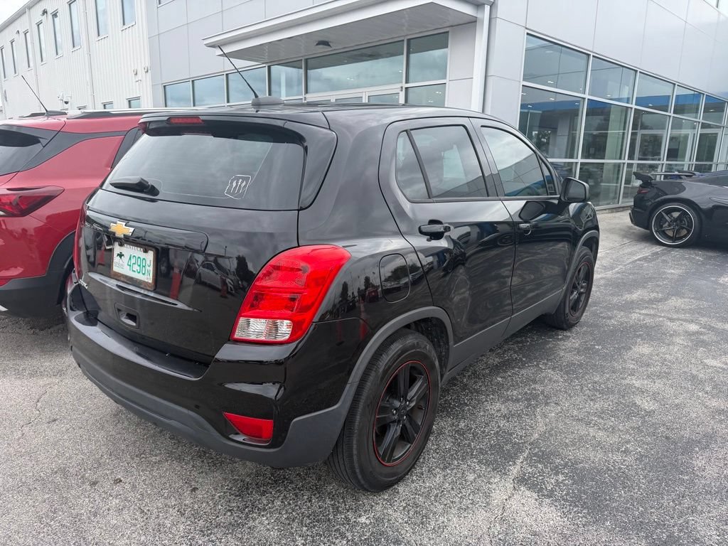 Used 2019 Chevrolet Trax LS FWD image 3