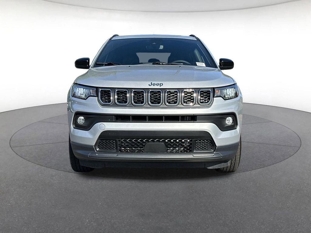 Certified 2024 Jeep Compass Latitude AWD/4WD image 9