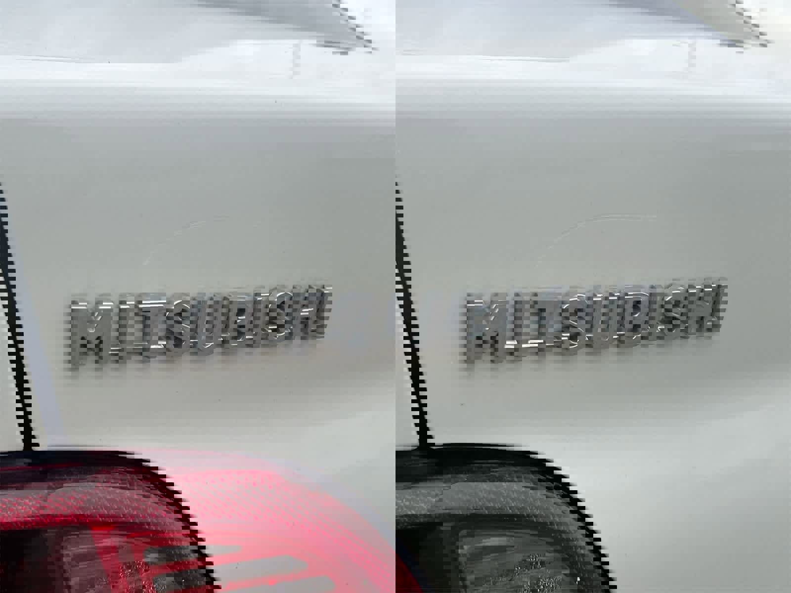 Used 2002 Mitsubishi Galant ES image 13