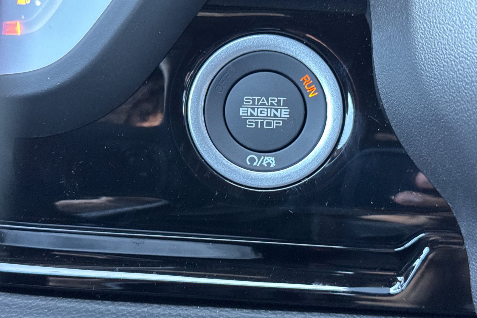New 2026 RAM 1500 Laramie AWD/4WD image 21