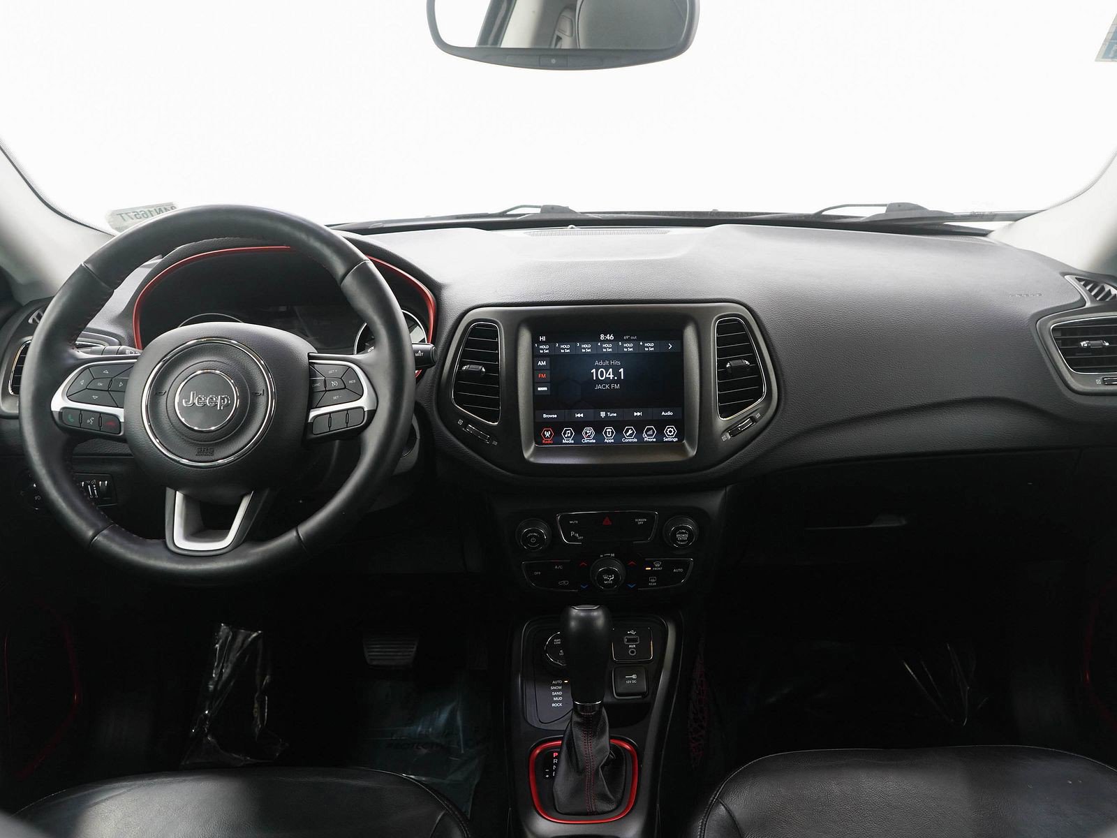 Used 2018 Jeep Compass Trailhawk w/ Safe & Security Group image 14