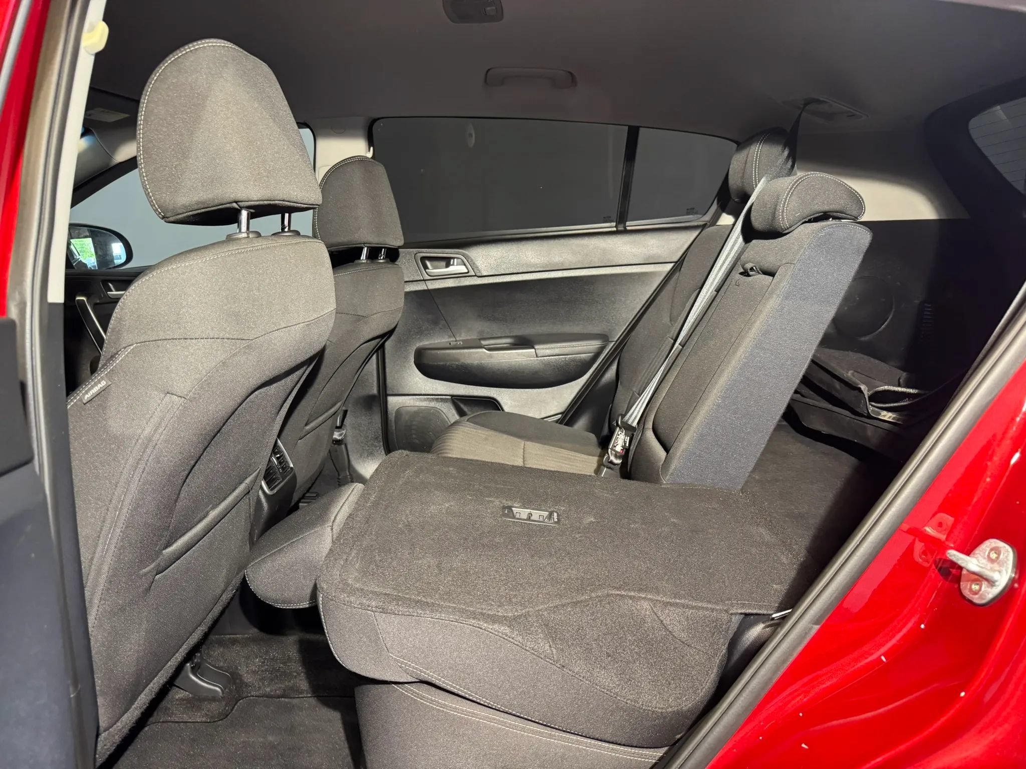 Used 2020 Kia Sportage LX AWD/4WD image 25