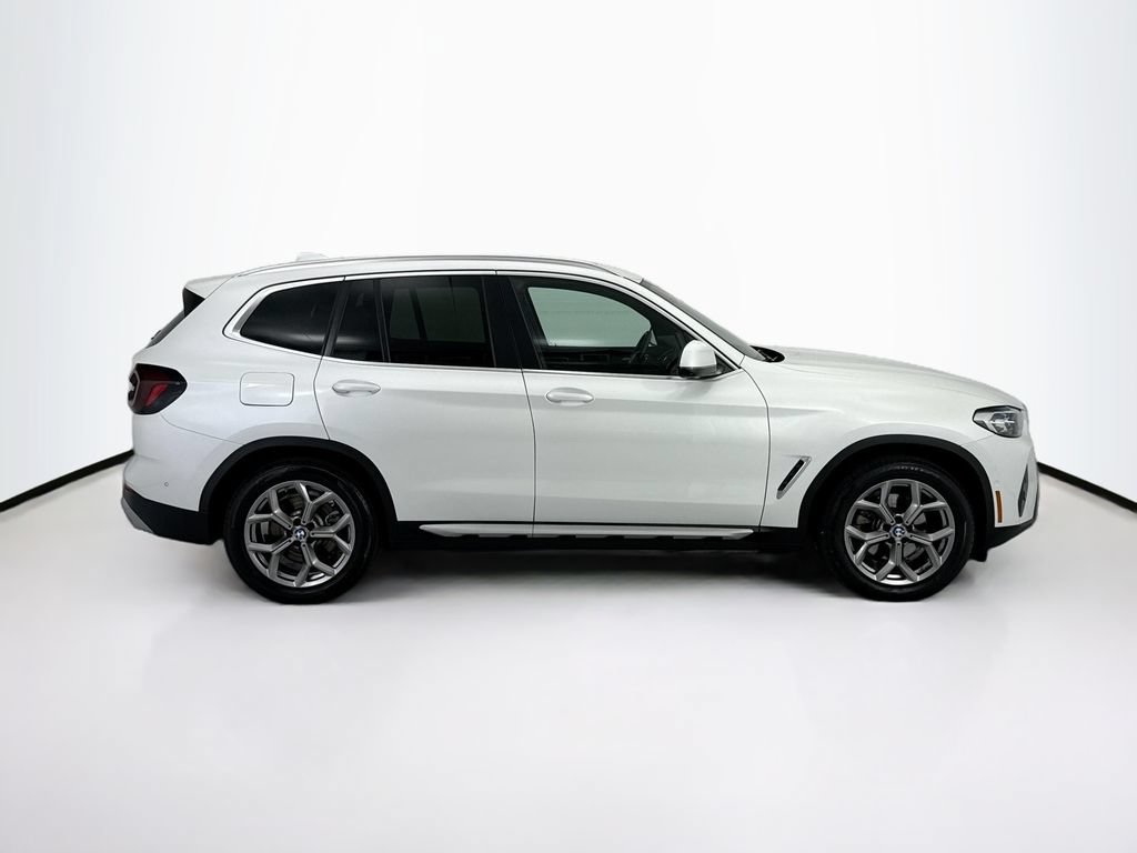 Used 2024 BMW X3 xDrive30i w/ Premium Package AWD/4WD image 4