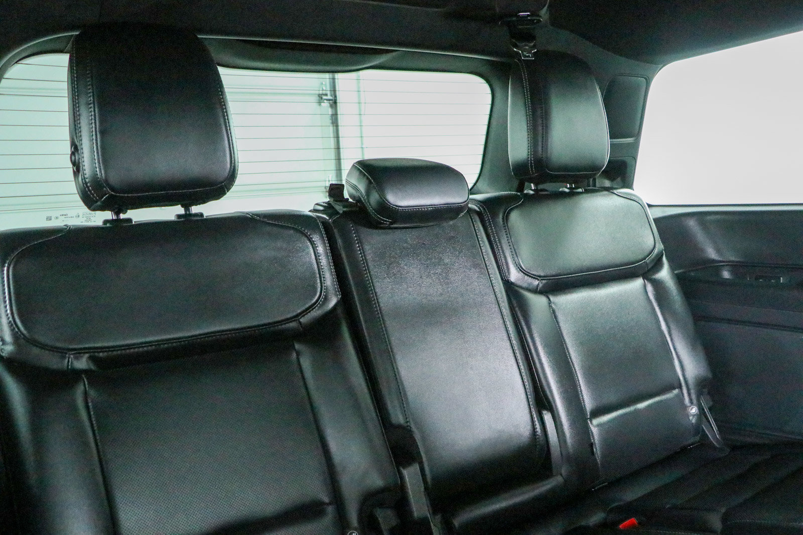 Used 2025 Ford Expedition Platinum w/ Stealth Appearance Package AWD/4WD image 31