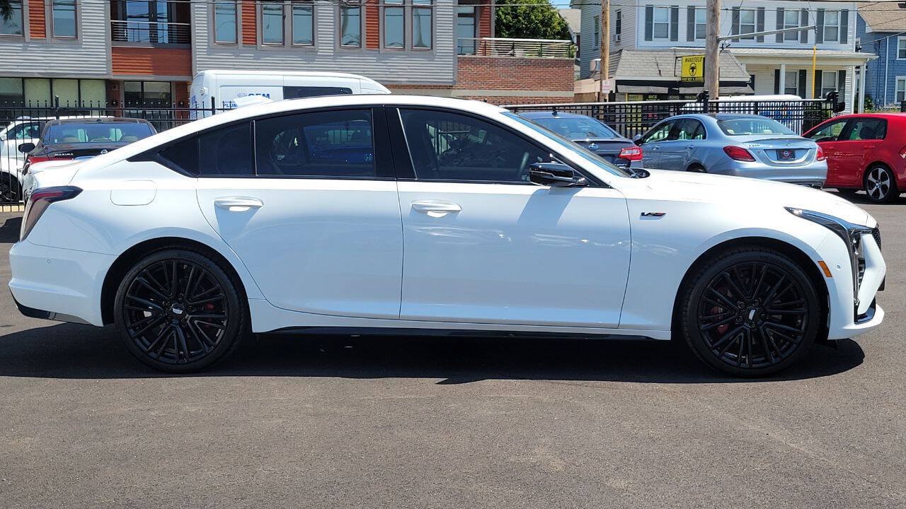 Used 2026 Cadillac CT5 V w/ LPO, ONYX Package AWD/4WD image 5