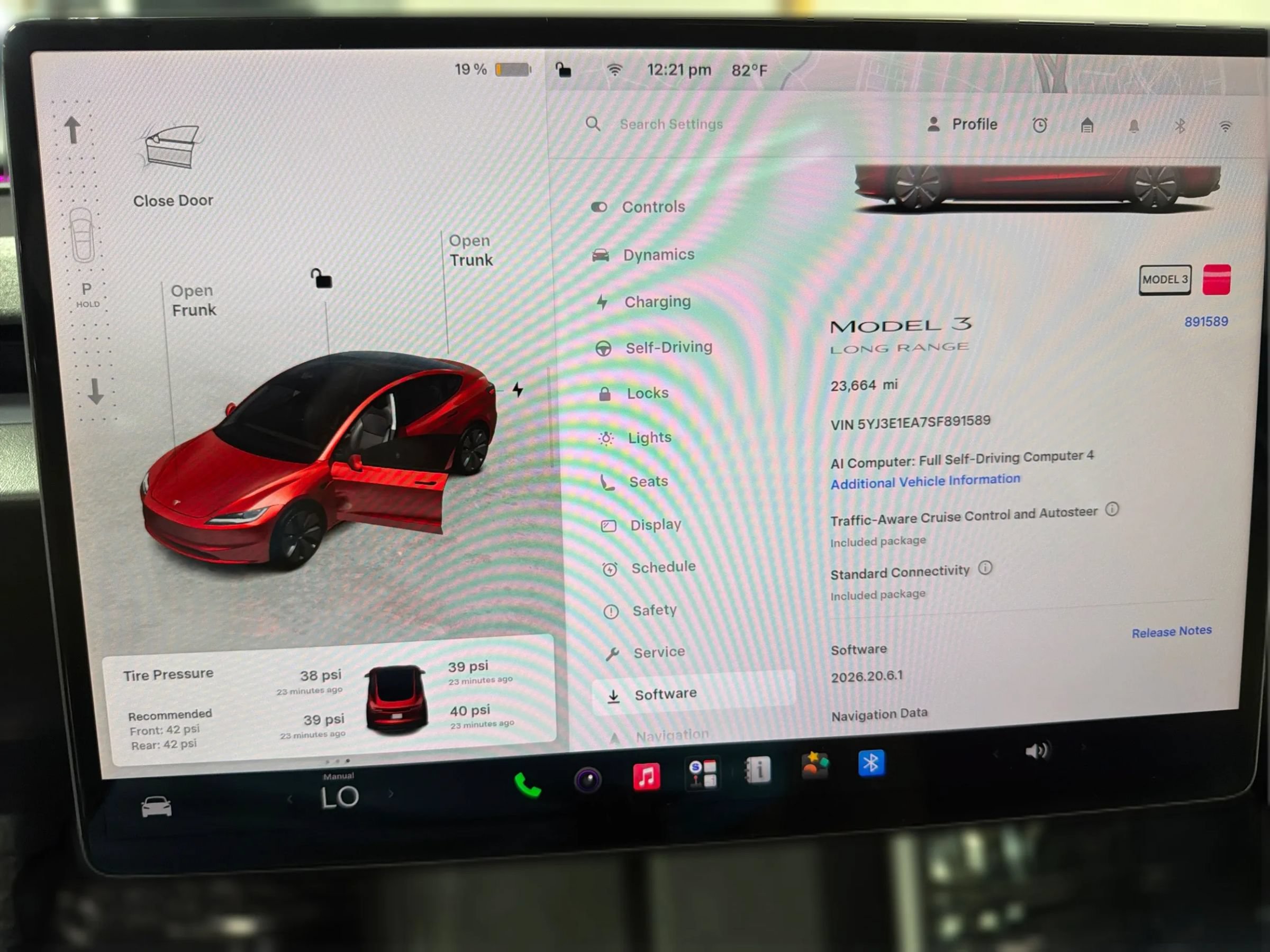 Used 2025 Tesla Model 3 Long Range RWD image 29