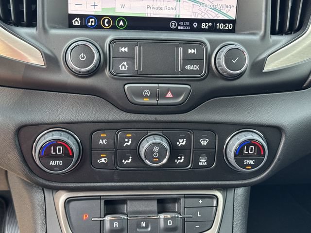 Used 2024 GMC Terrain Denali w/ Denali Premium Package AWD/4WD image 18