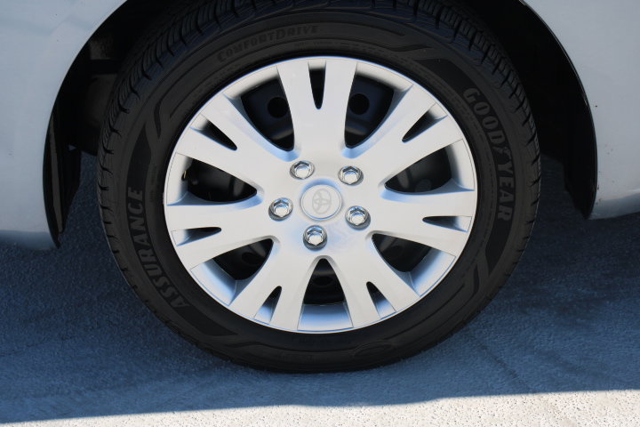 Used 2004 Toyota Matrix image 9