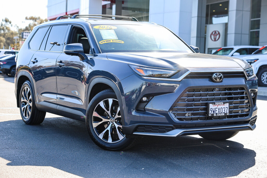 Certified 2026 Toyota Grand Highlander AWD Hybrid image 1