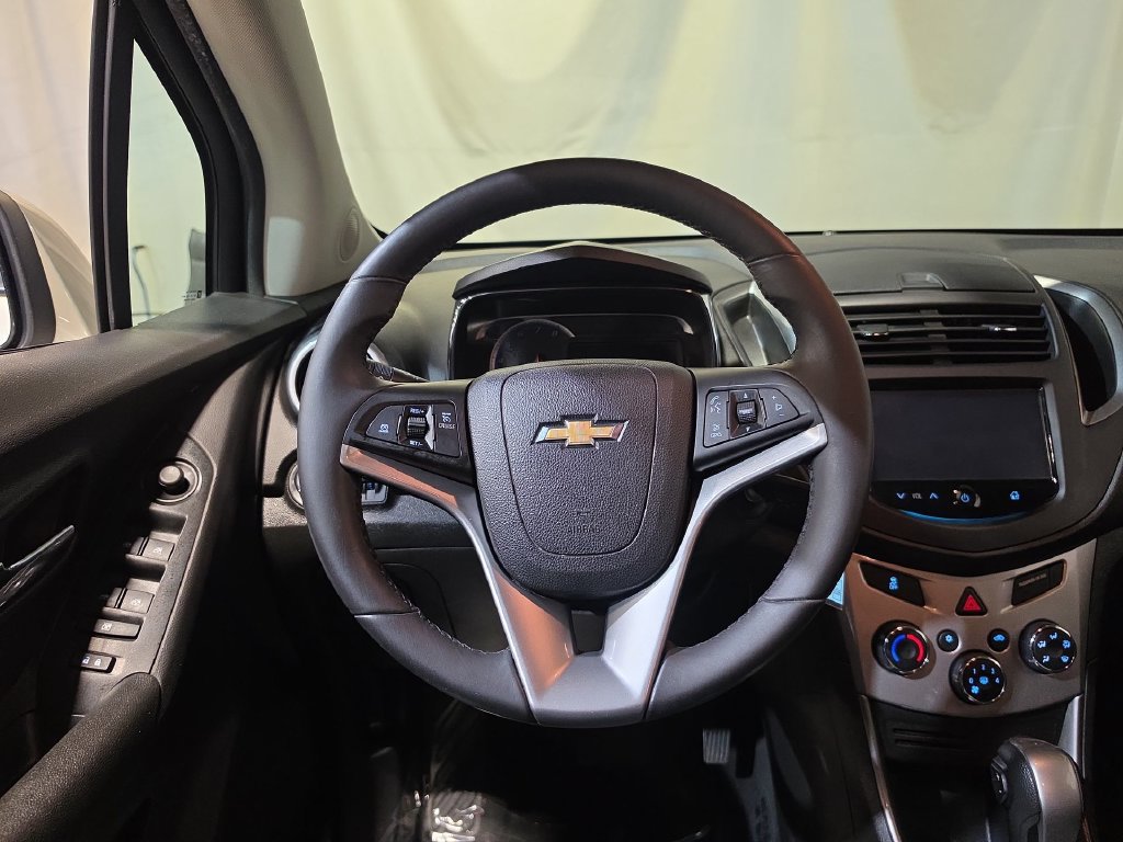 Used 2016 Chevrolet Trax LT w/ LT Convenience Package FWD image 11