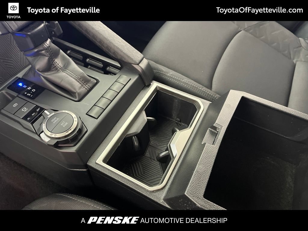 Certified 2024 Toyota Tacoma SR5 AWD/4WD image 32