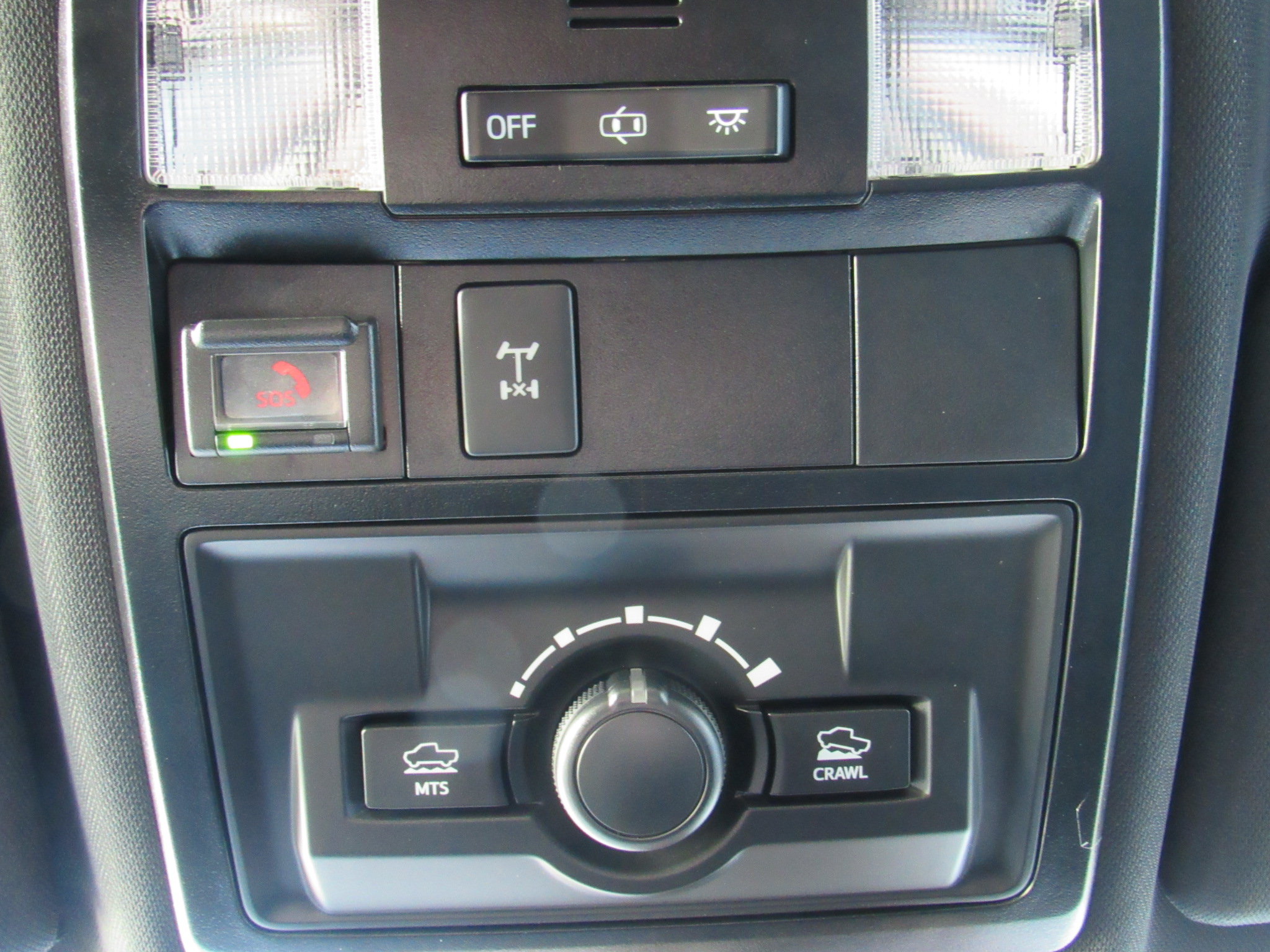 Used 2021 Toyota Tacoma TRD Off-Road w/ Blackout Package (TMS) AWD/4WD image 26