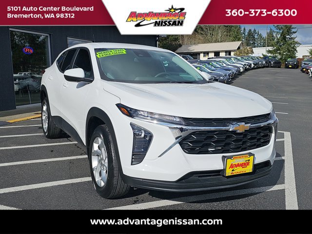 Used 2024 Chevrolet Trax LS w/ LS Convenience Package image 7