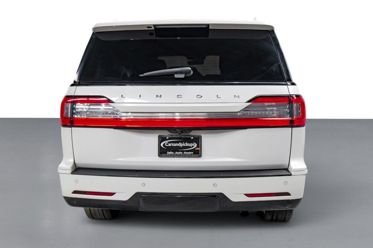 Used 2020 Lincoln Navigator L Reserve w/ Luxury Package RWD image 7