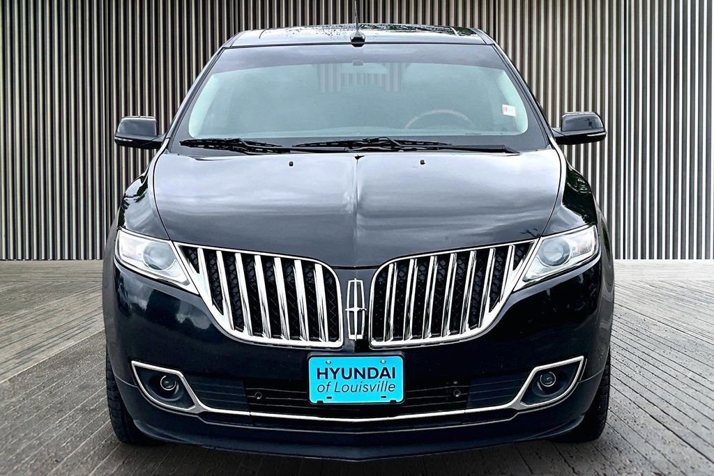Used 2015 Lincoln MKX AWD w/ Equipment Group 102A image 4