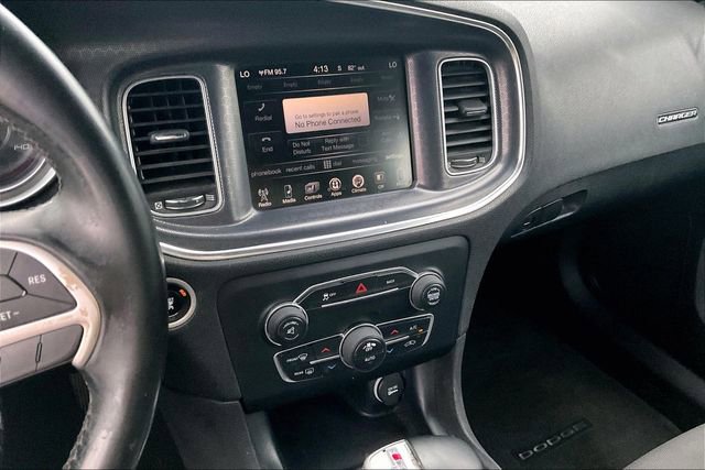 Used 2015 Dodge Charger SXT RWD image 32