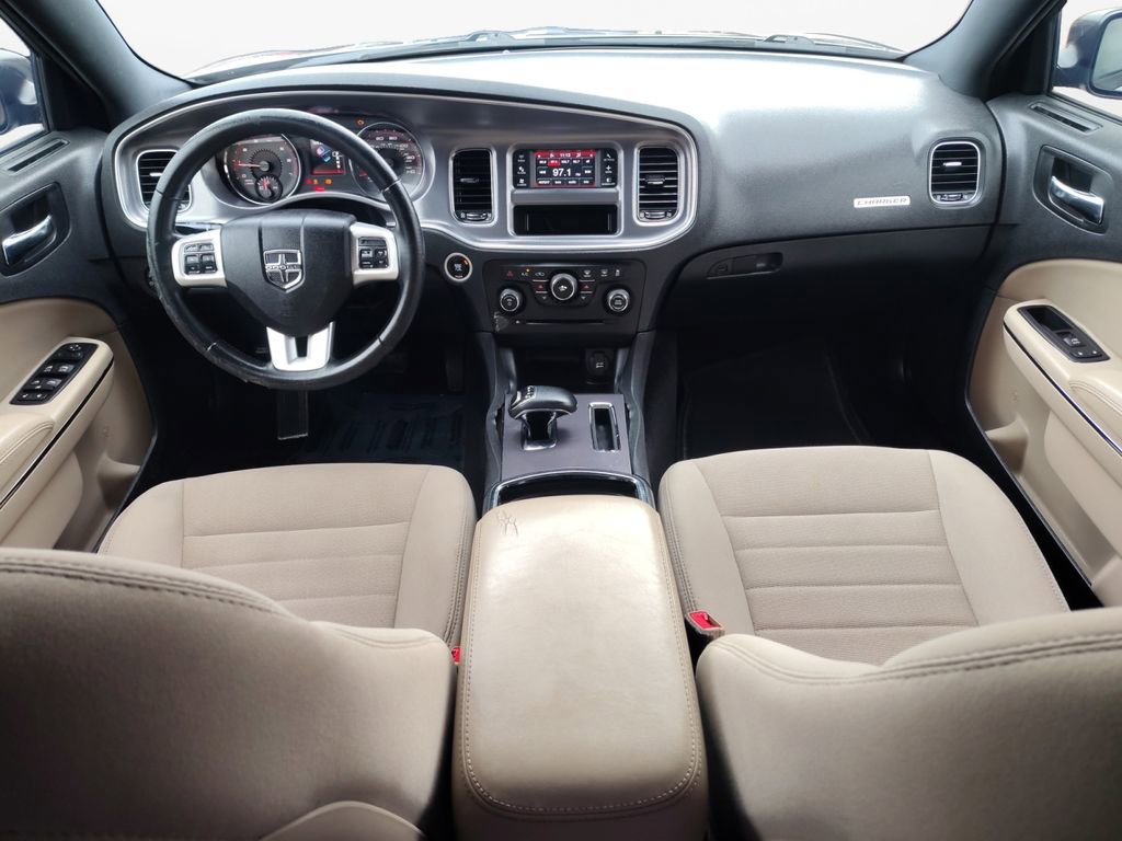 Used 2013 Dodge Charger SE w/ Connectivity Group image 3