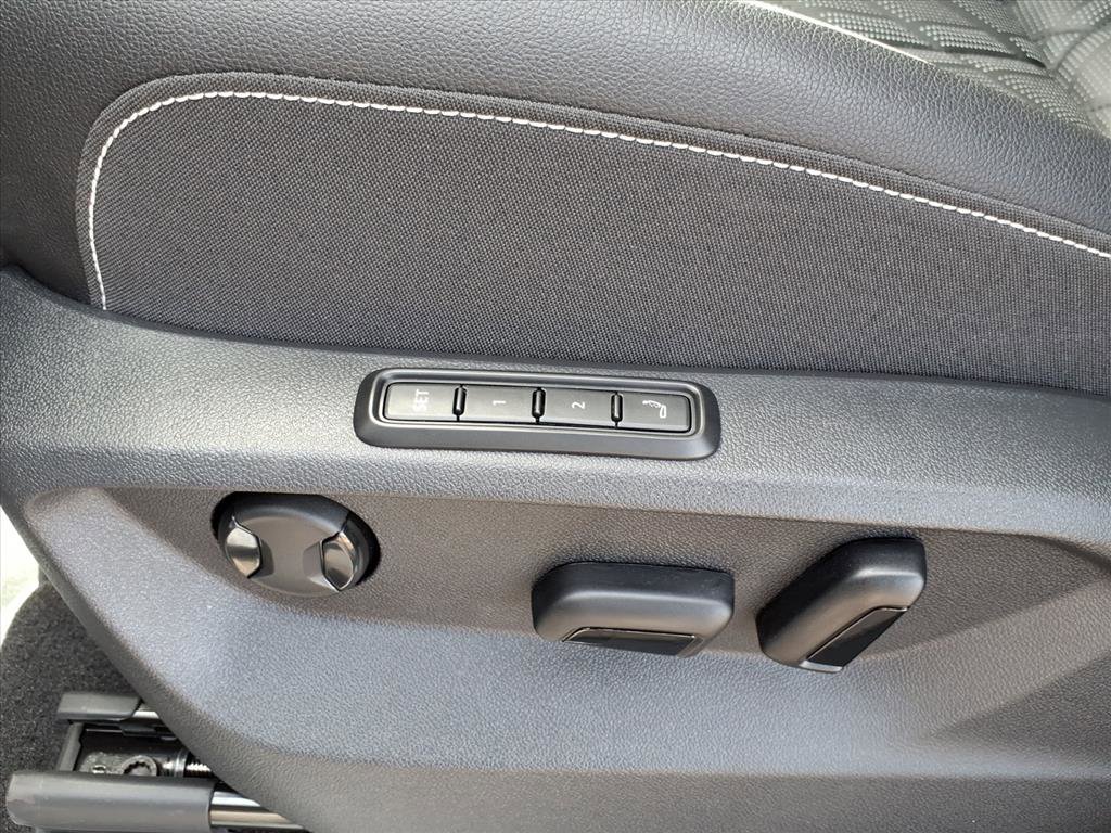 New 2026 Volkswagen Atlas SEL Premium R-Line image 19