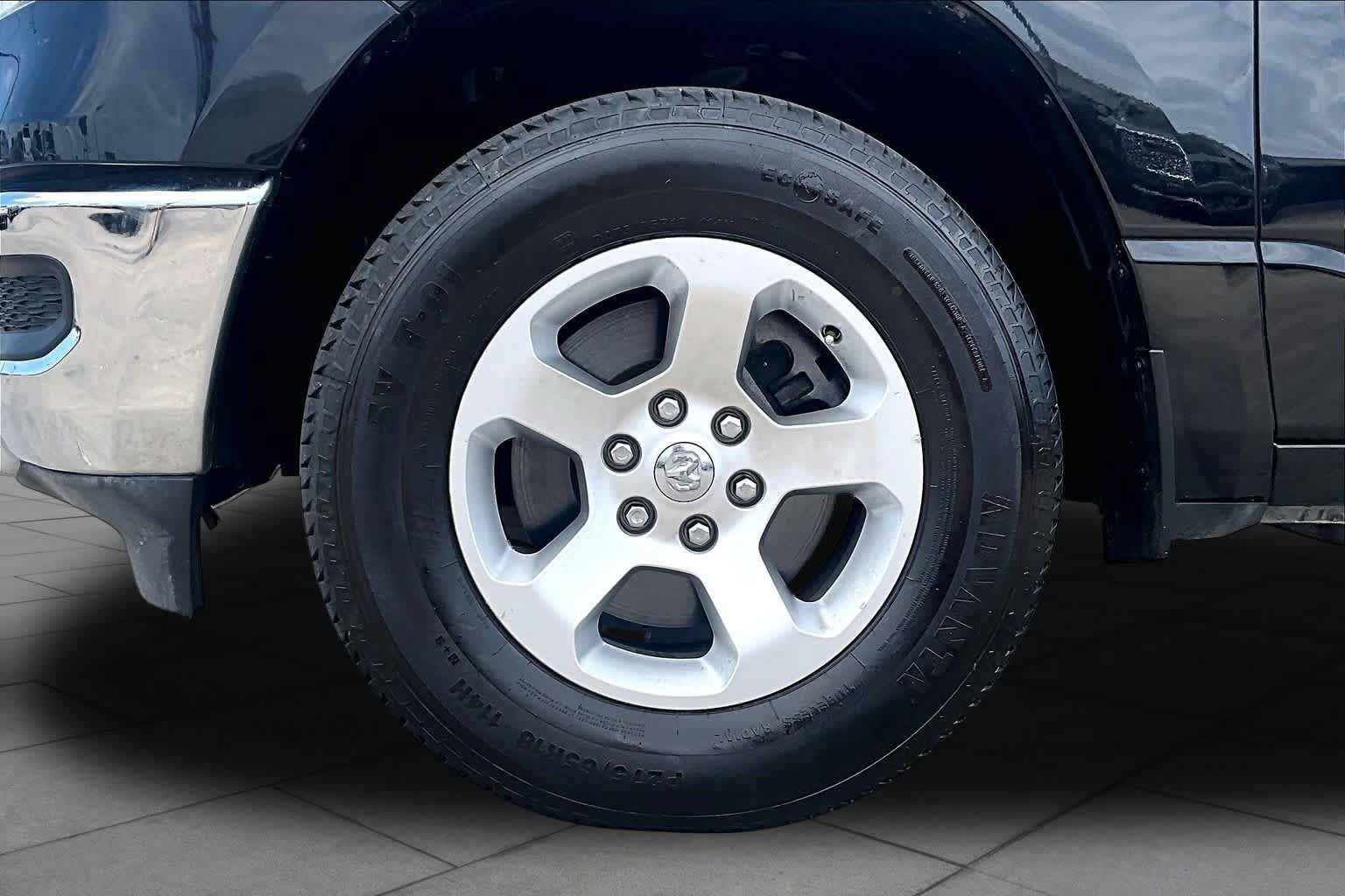 Used 2019 RAM 1500 Tradesman RWD image 11