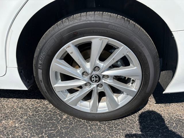 Used 2023 Toyota Camry LE image 19