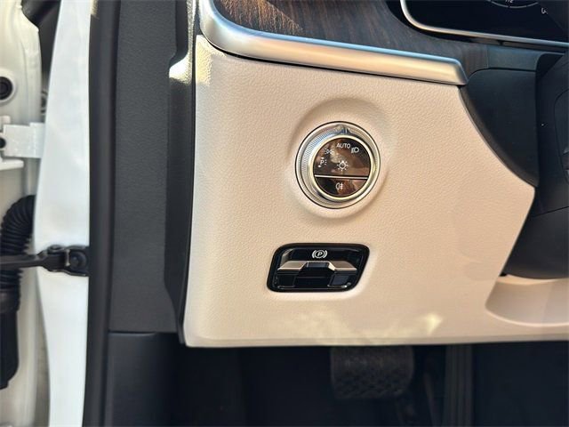 New 2025 Mercedes-Benz C 300 Sedan image 20