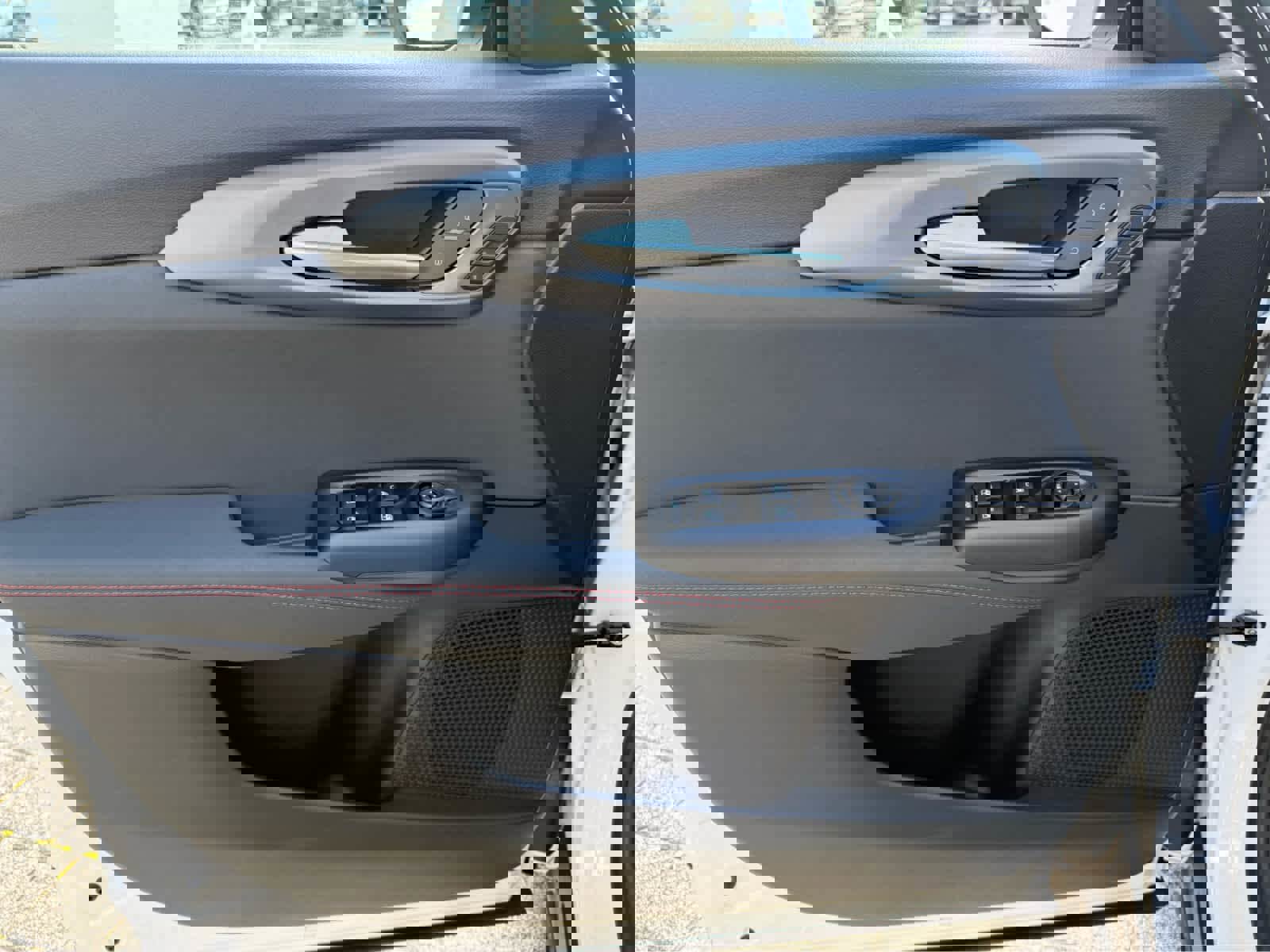 Used 2025 Dodge Hornet R/T w/ R/T Blacktop Package image 11