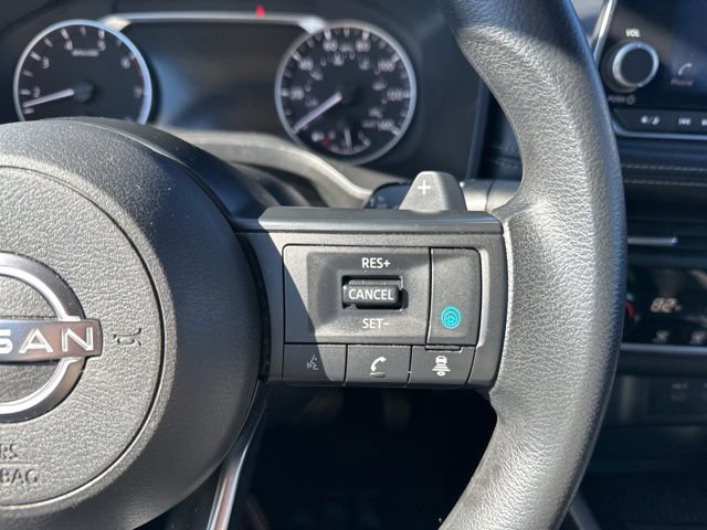 Used 2024 Nissan Rogue SV image 16