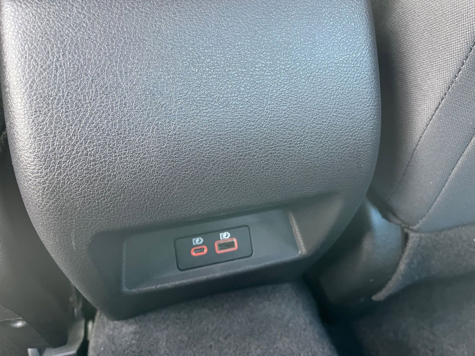 Used 2025 Nissan Altima 2.5 SV FWD image 23