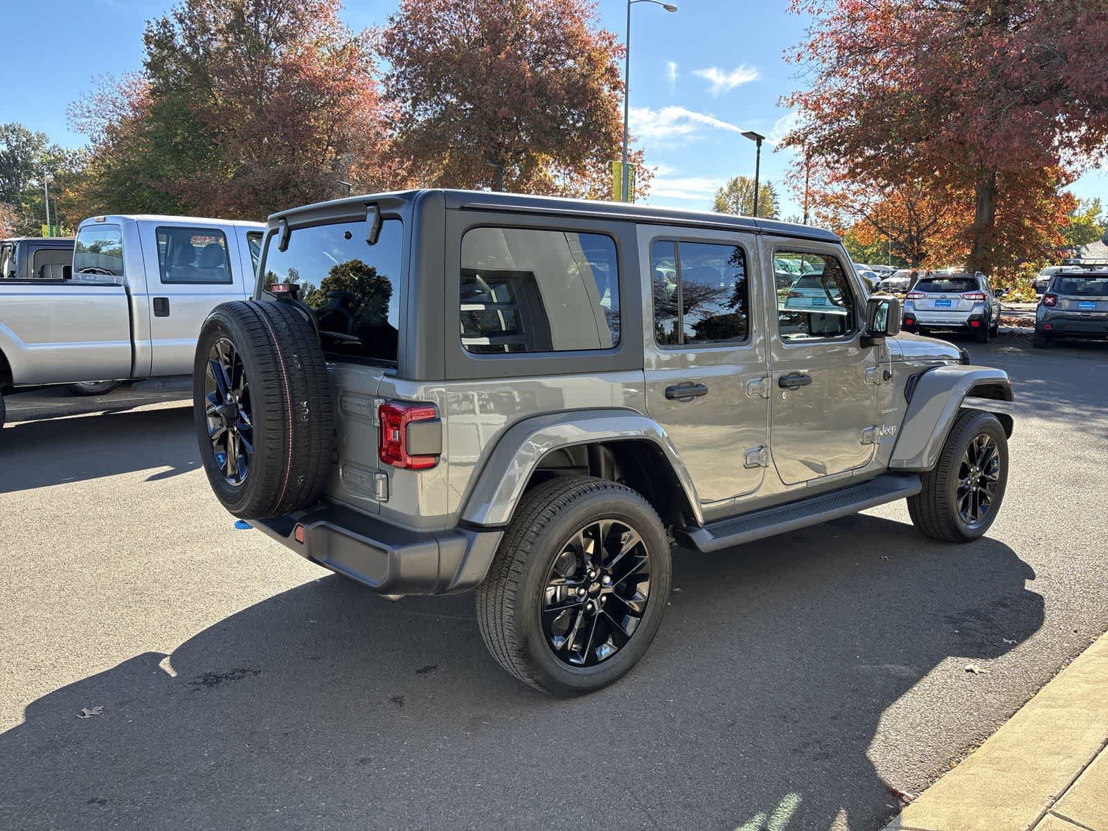 Certified 2022 Jeep Wrangler Unlimited Sahara AWD/4WD image 4