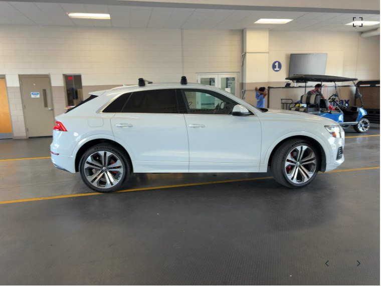 Used 2019 Audi Q8 Premium Plus w/ Premium Plus AWD/4WD image 8