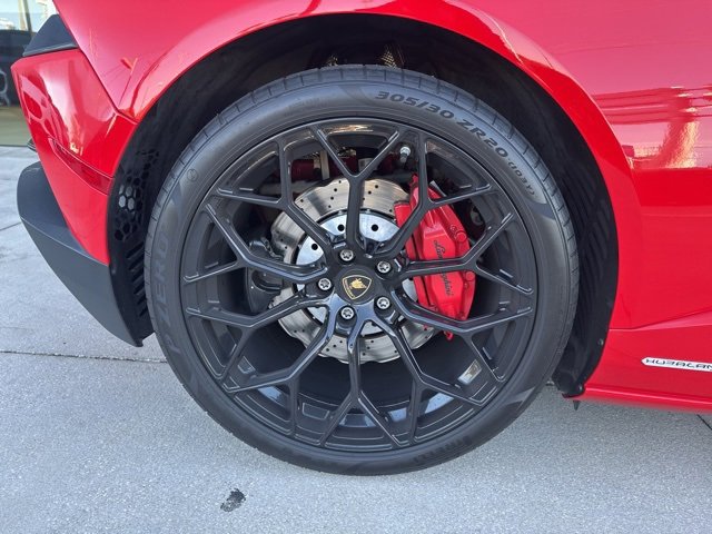 Used 2022 Lamborghini Huracan EVO image 19