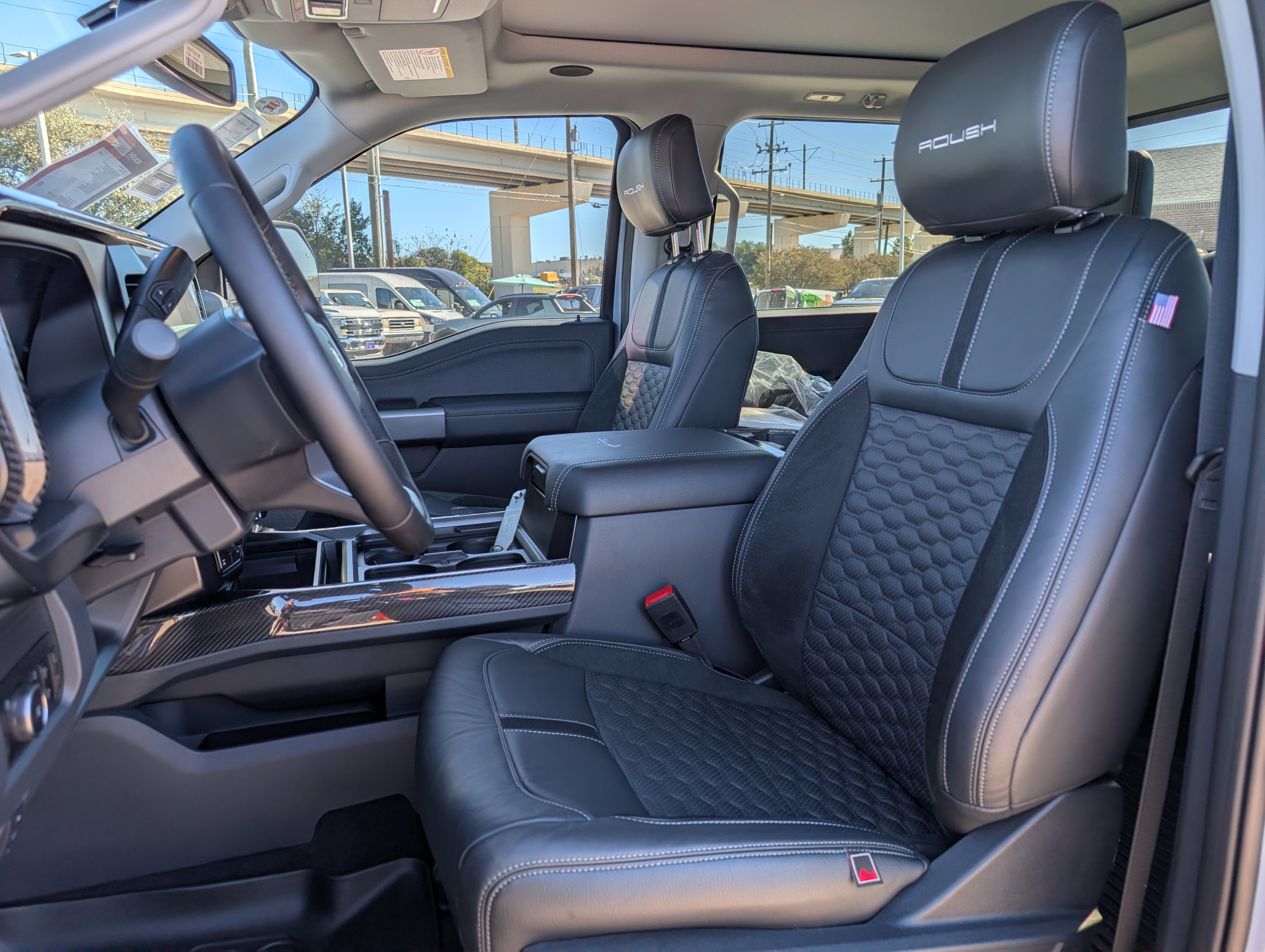 New 2026 Ford F250 Lariat w/ Black Appearance Package image 24