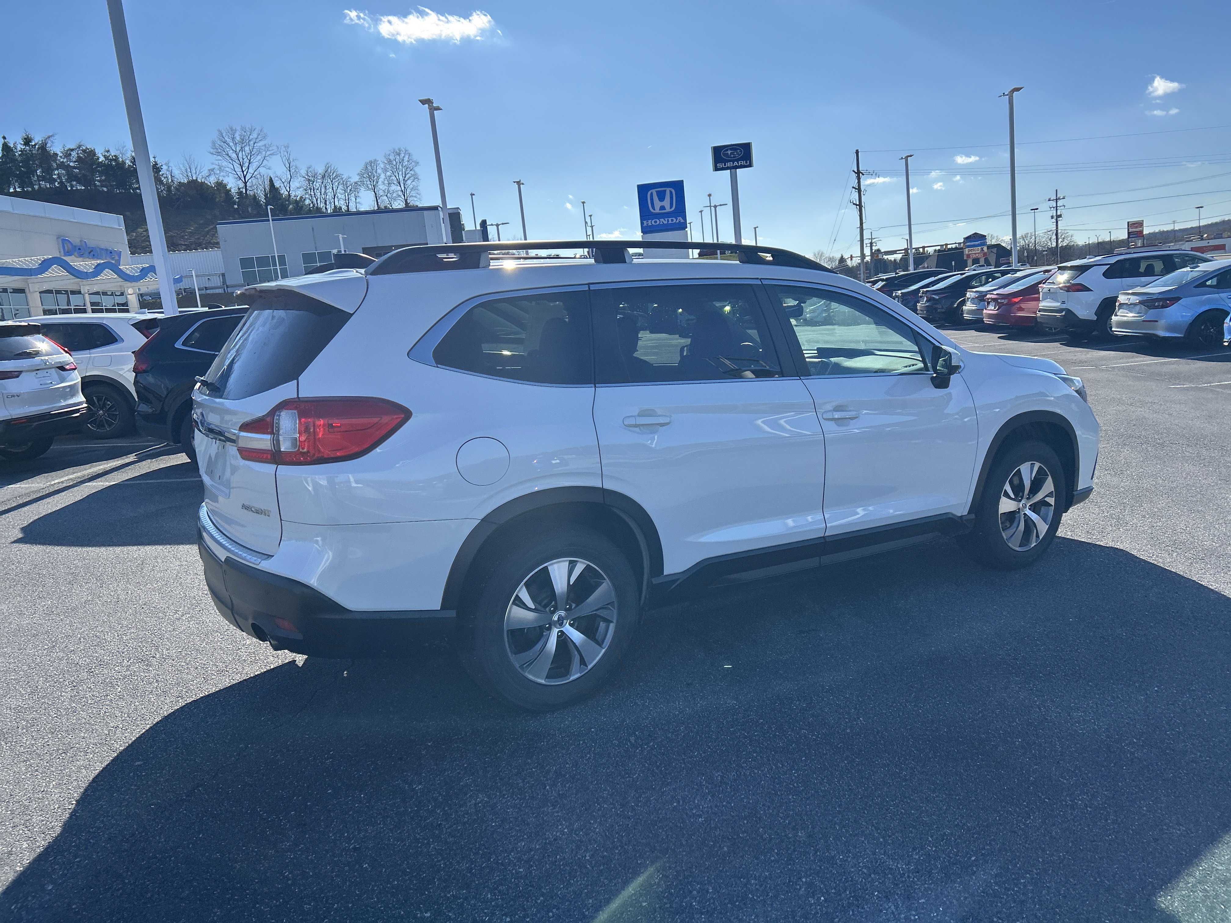 Used 2019 Subaru Ascent Premium image 12