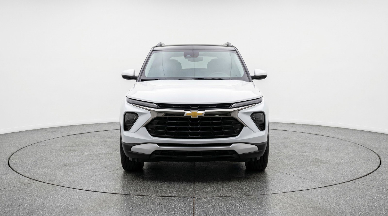 Used 2025 Chevrolet TrailBlazer LT FWD image 2