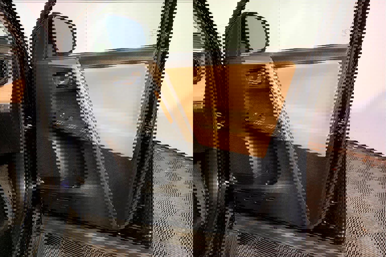 Used 2015 Toyota RAV4 Limited image 22