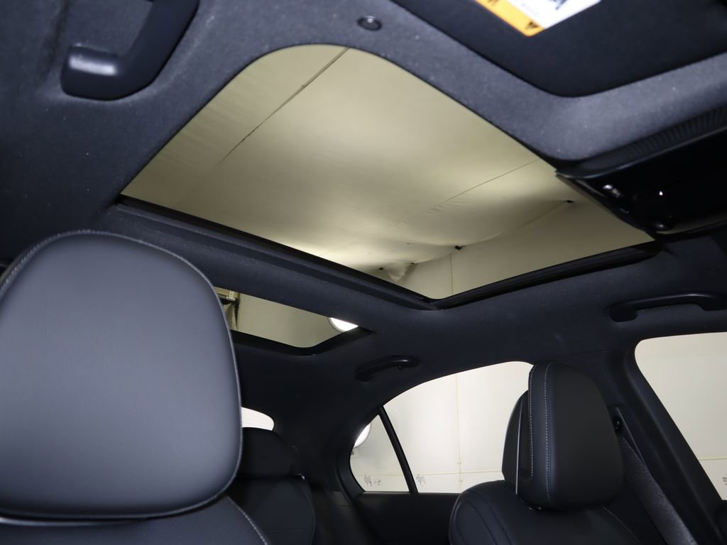 New 2025 Mercedes-Benz C 300 Sedan image 20