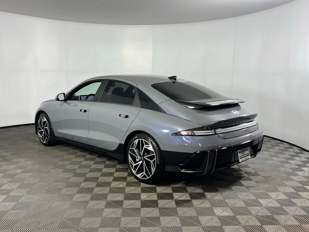 Used 2025 Hyundai Ioniq 6 SEL image 9