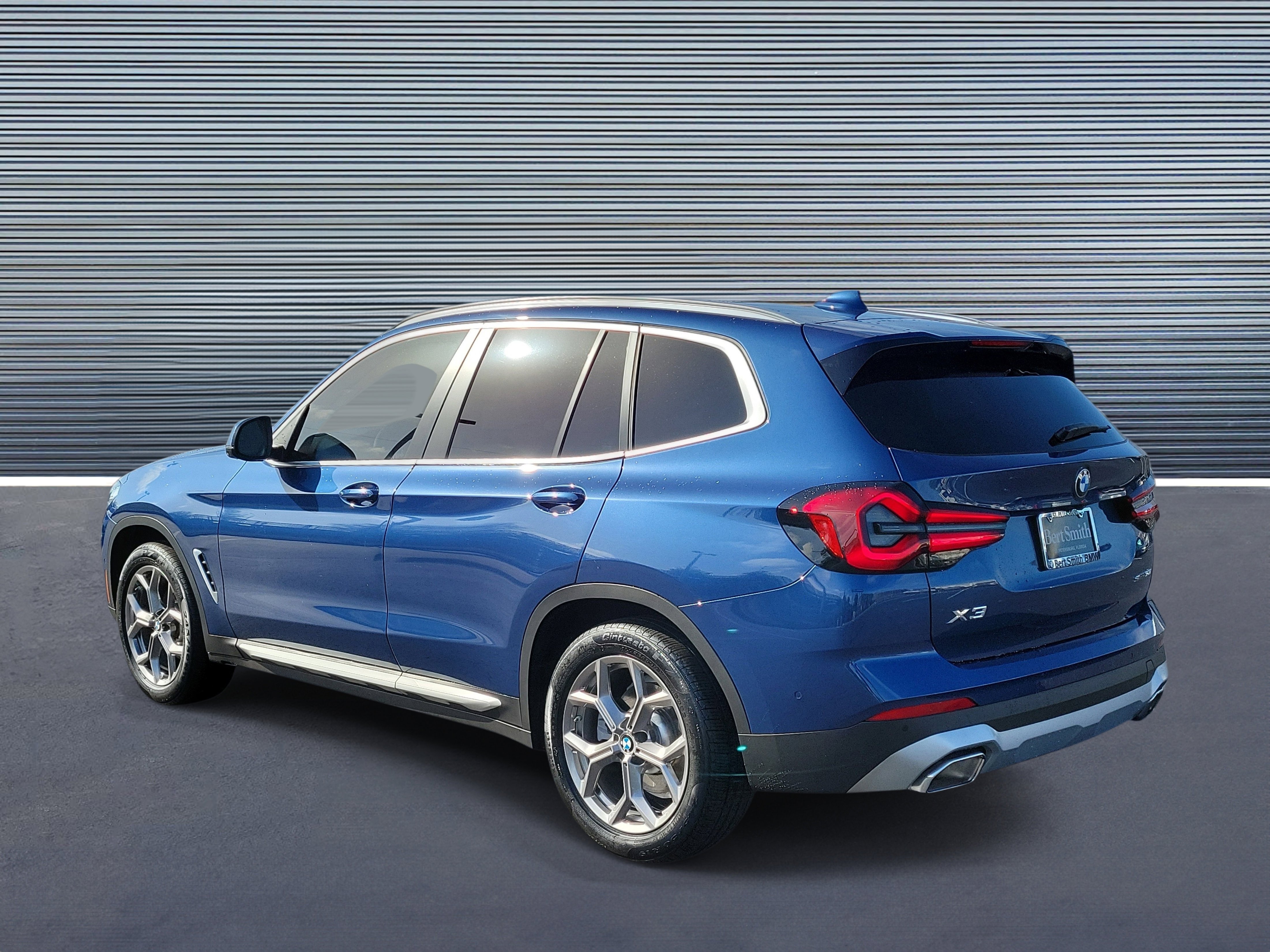 Used 2024 BMW X3 sDrive30i w/ Convenience Package w/ZPA image 4