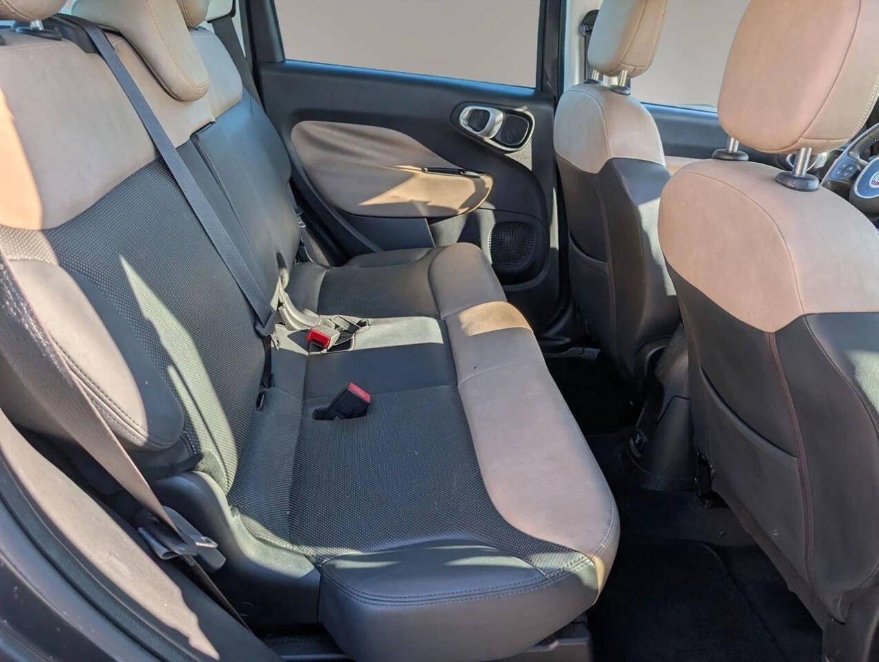 Used 2015 FIAT 500L Lounge FWD image 34